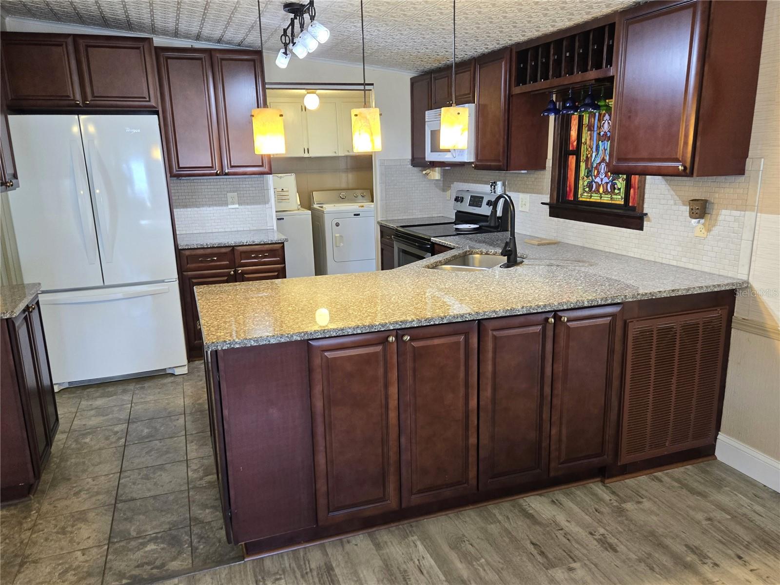 NATURES EDGE RESORT PH 01 - Residential