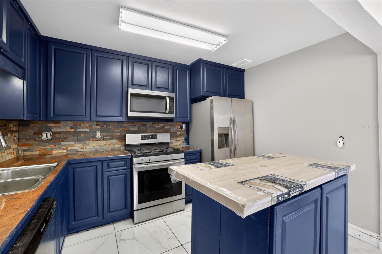 PALLANZA PARK REP - Residential