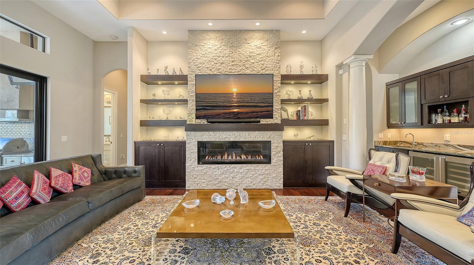 BAY ISLES - Residential