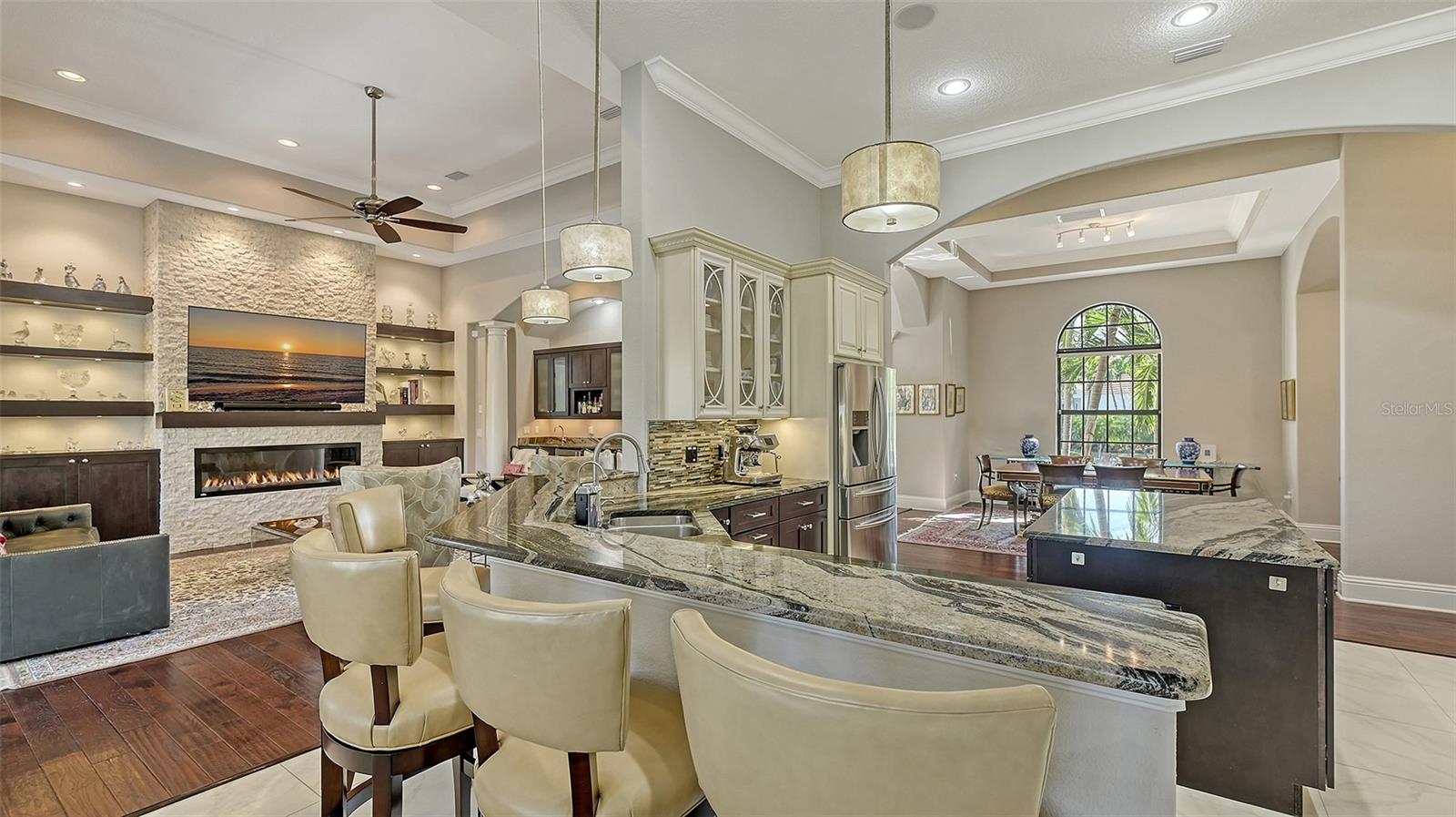 BAY ISLES - Residential