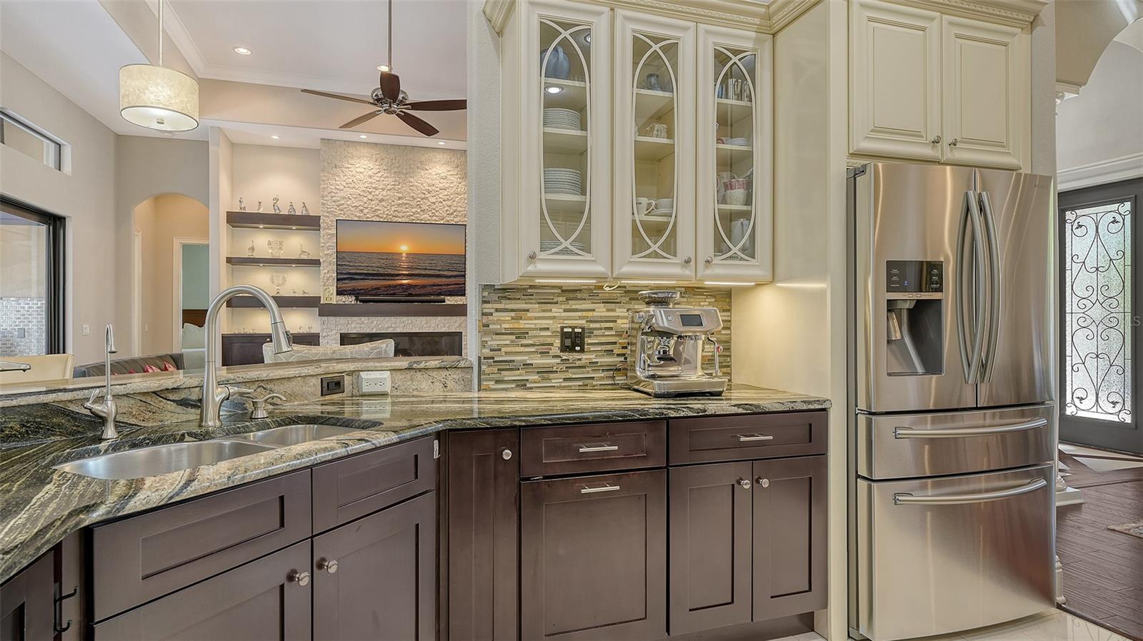 BAY ISLES - Residential