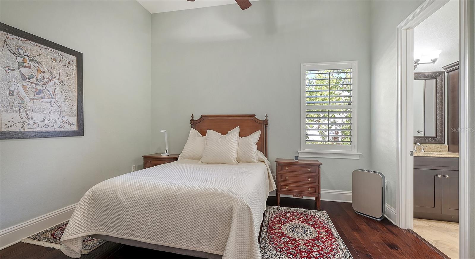 BAY ISLES - Residential