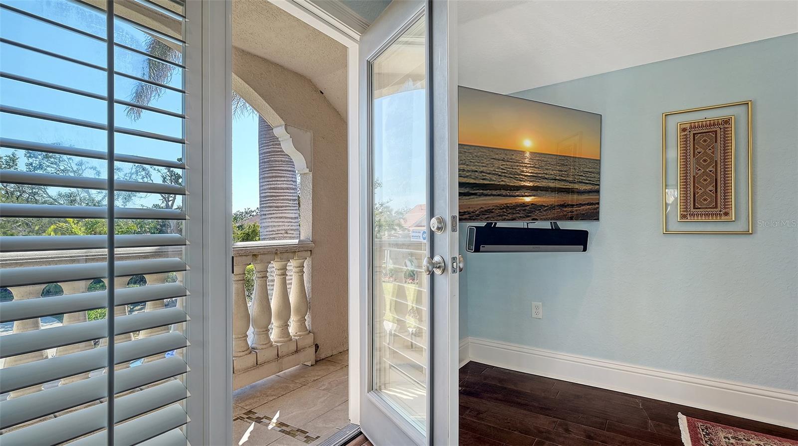 BAY ISLES - Residential