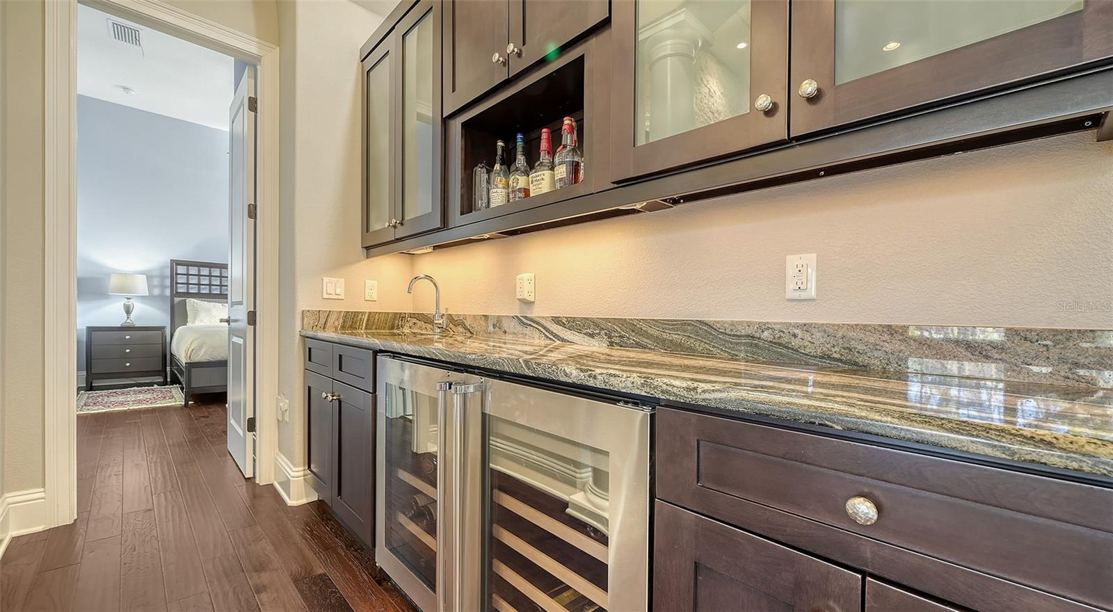 BAY ISLES - Residential