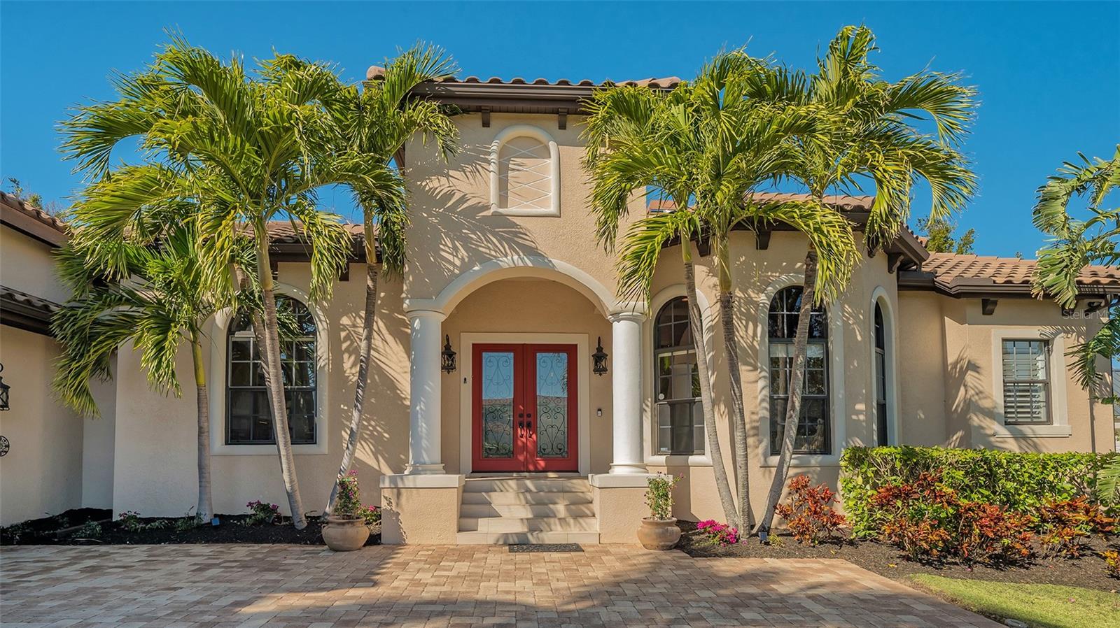 BAY ISLES - Residential