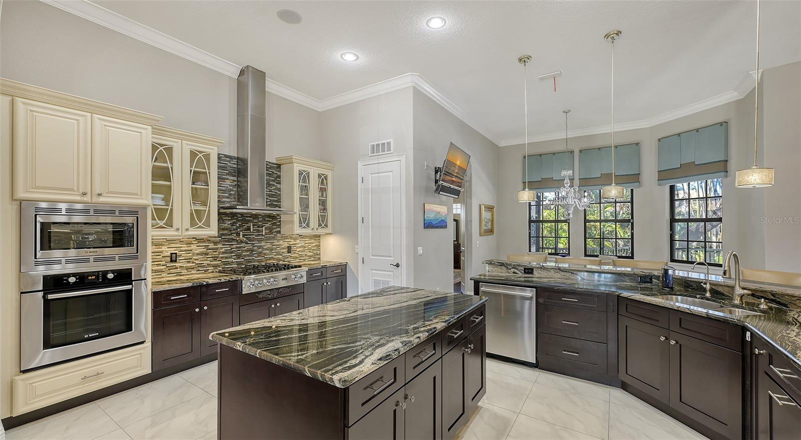 BAY ISLES - Residential