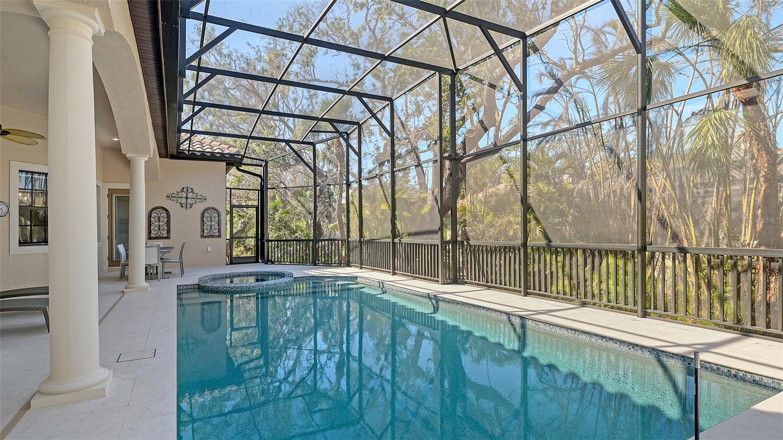 BAY ISLES - Residential