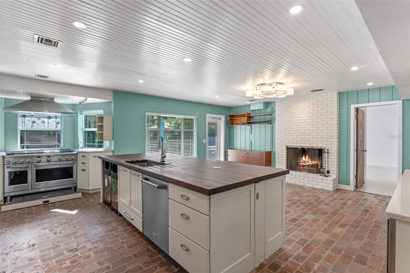 DOMMERICH HILLS FIFTH ADD - Residential