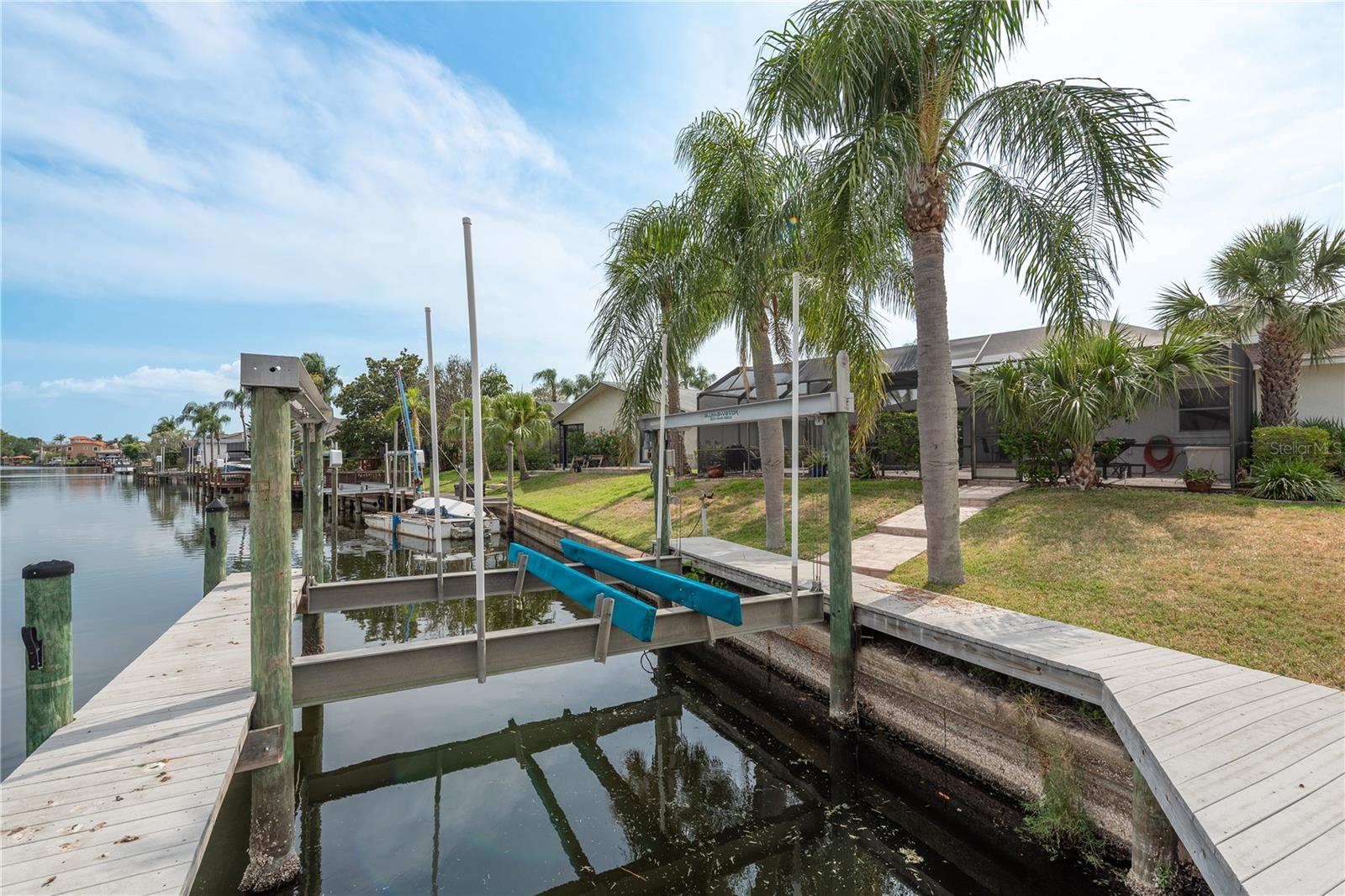 5823 DORY WAY