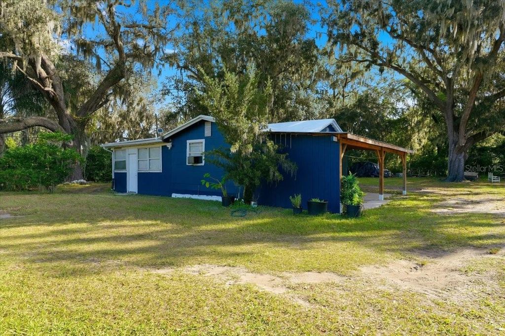 Photo of 800 Hickory Lane E, Fort Meade, FL 33841 (MLS # P4936703)