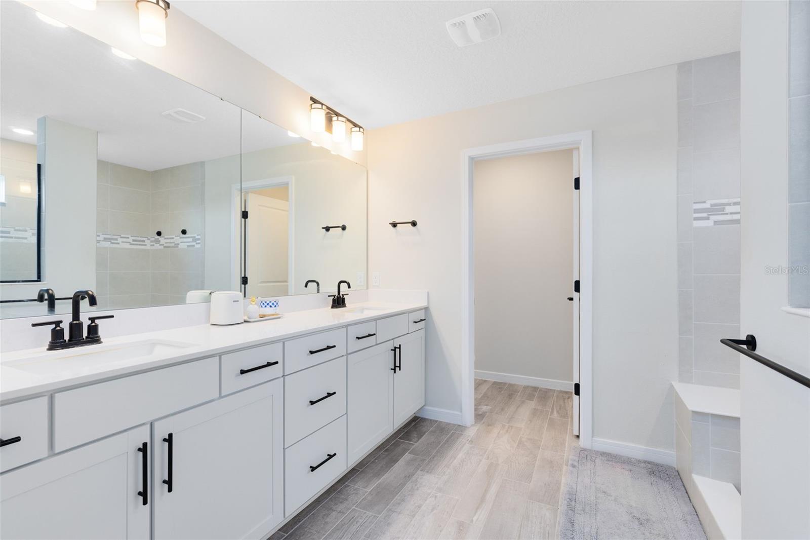 SPLIT OAK RESERVE - Residential