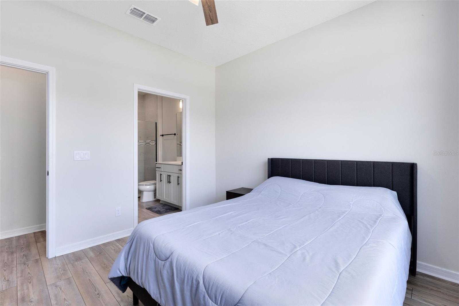 SPLIT OAK RESERVE - Residential