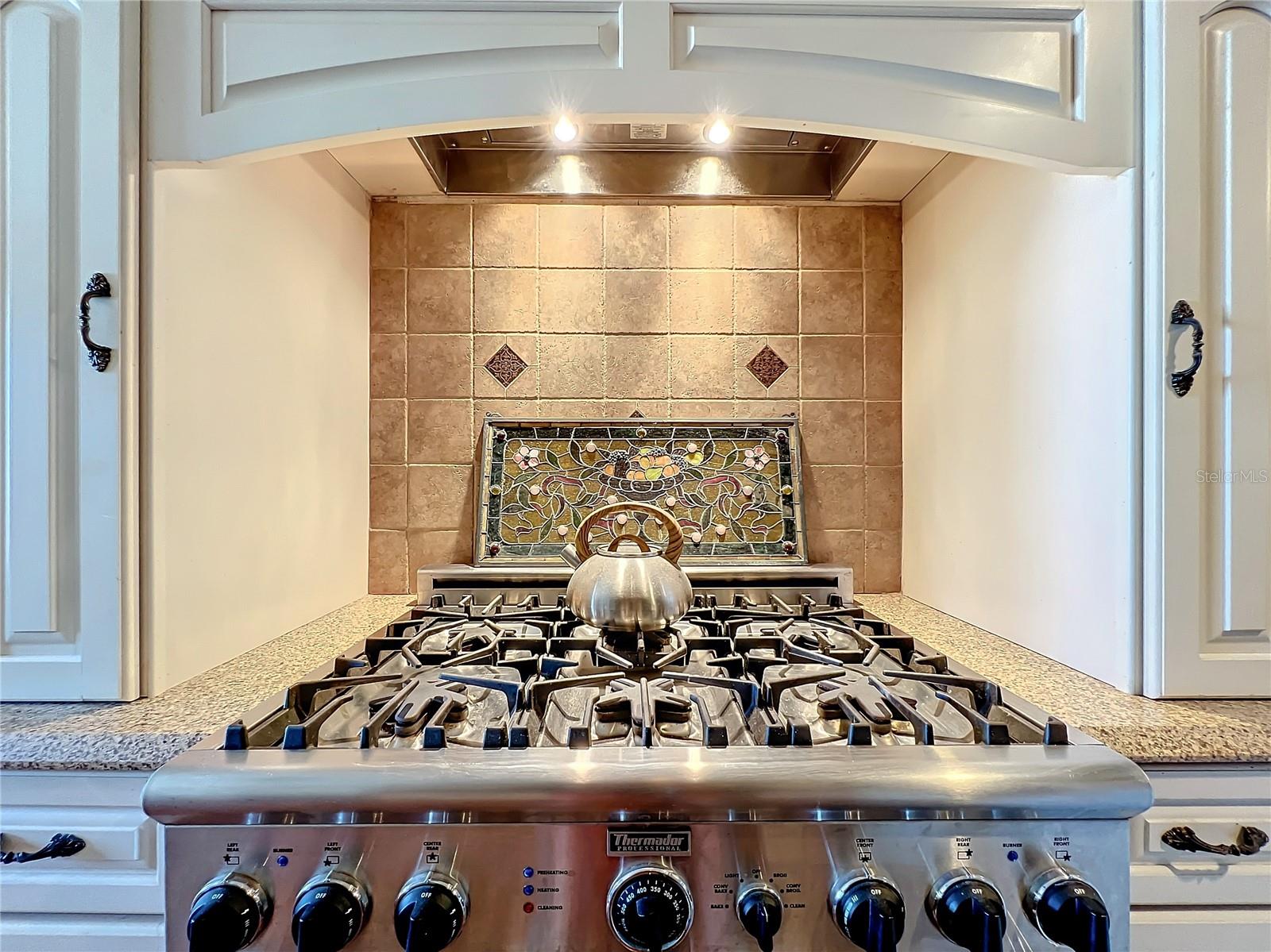 DORA MANOR - Residential