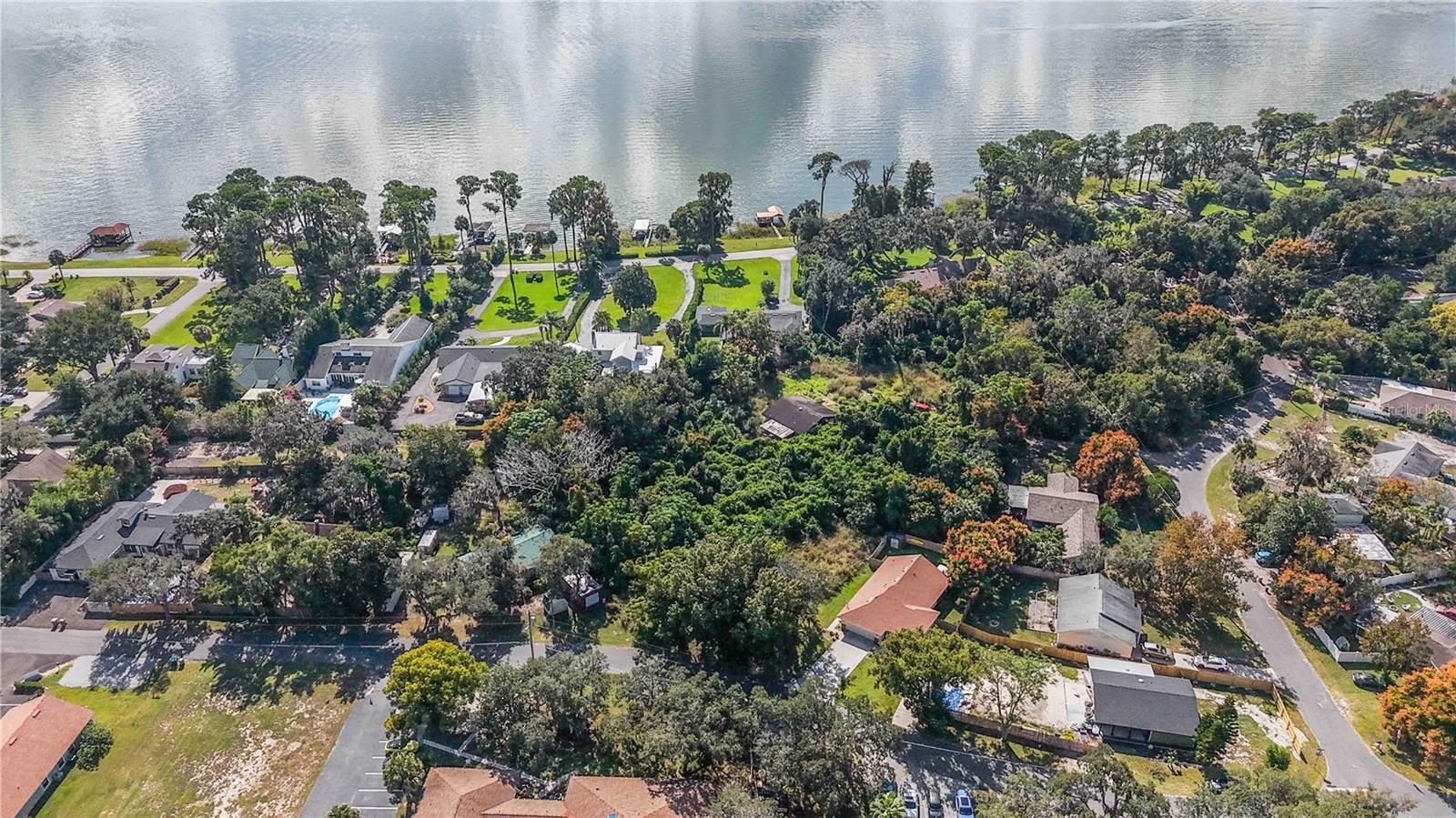 DORA MANOR - Residential