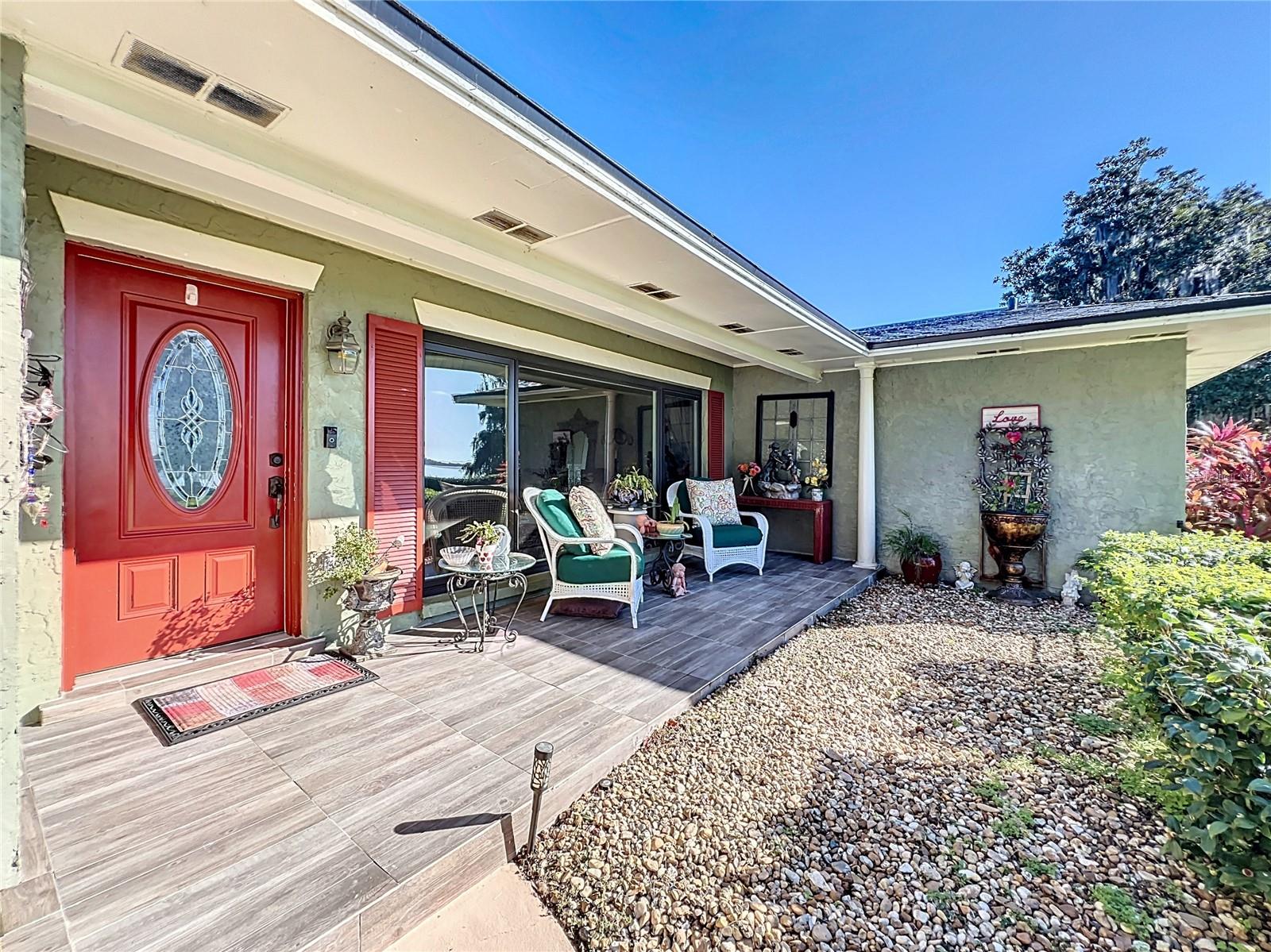 DORA MANOR - Residential