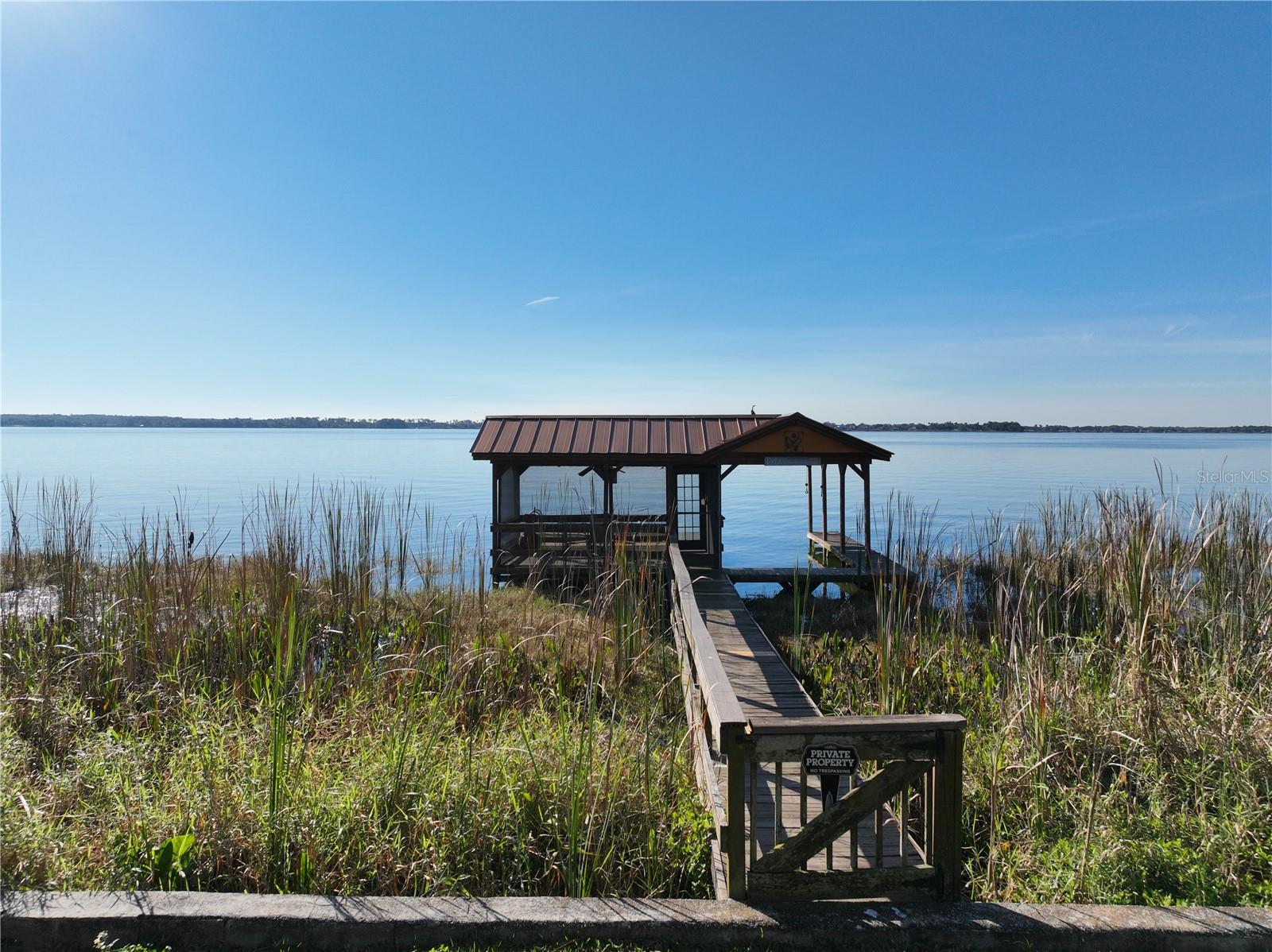 DORA MANOR - Residential