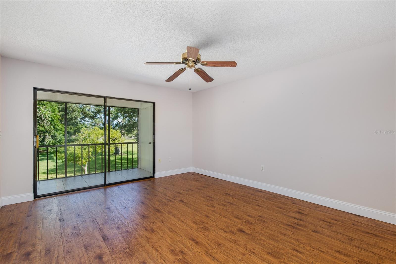 EAST LAKE WOODLANDS - Residential