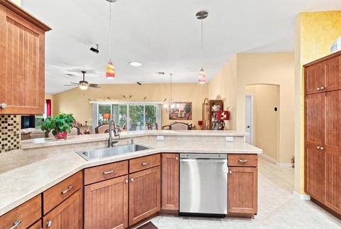 Tiny photo for 438 Troy Loop, The Villages, FL 32162 (MLS # G5117577)