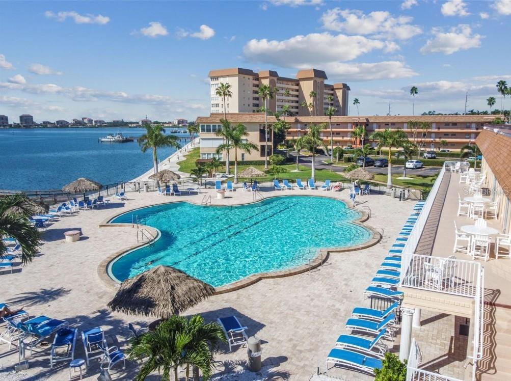 BAYWAY ISLES POINT BRITTANY FOUR - Residential