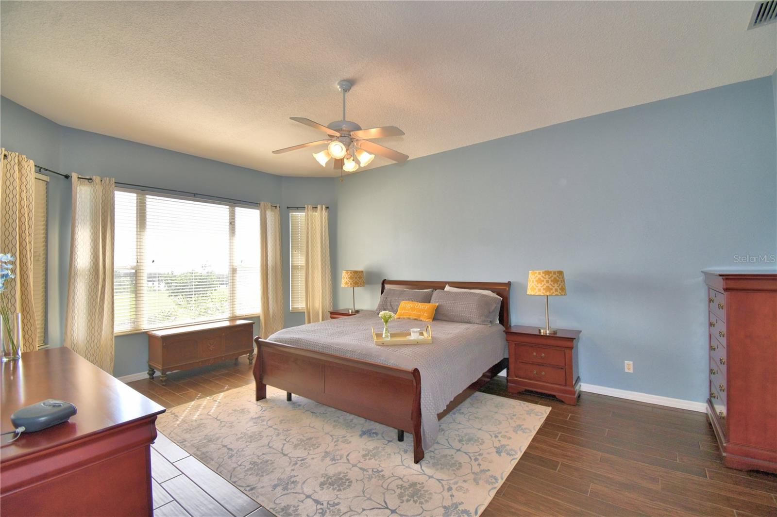 HAMILTON POINTE - Residential