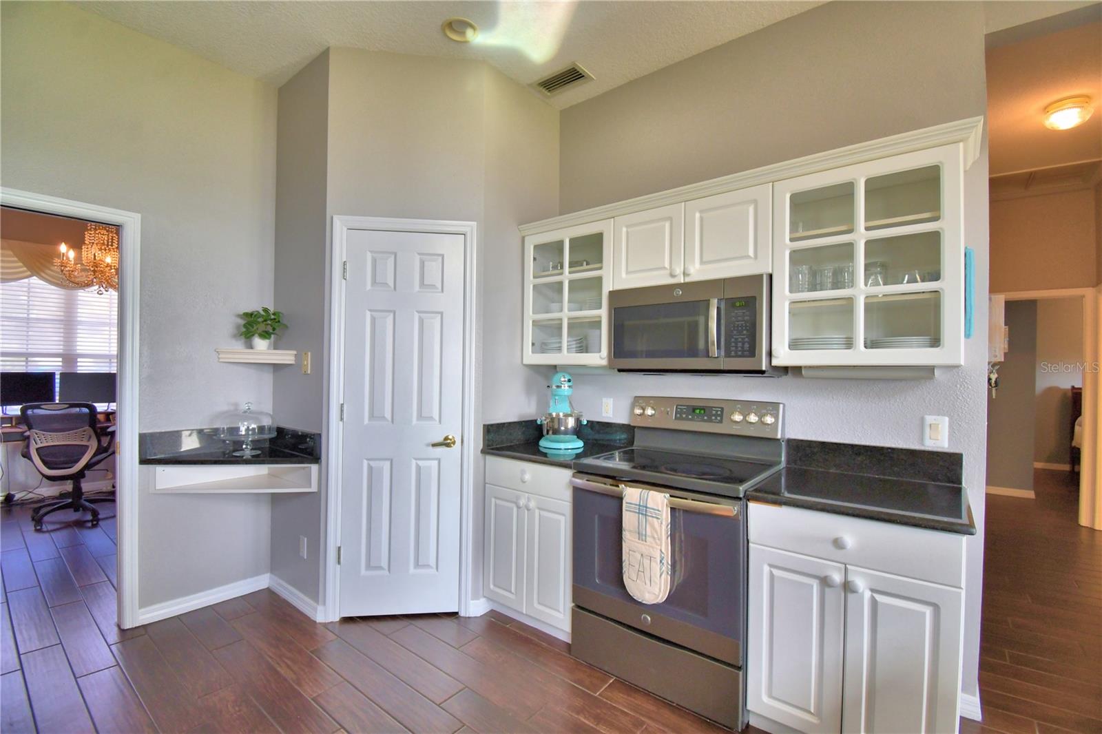 HAMILTON POINTE - Residential