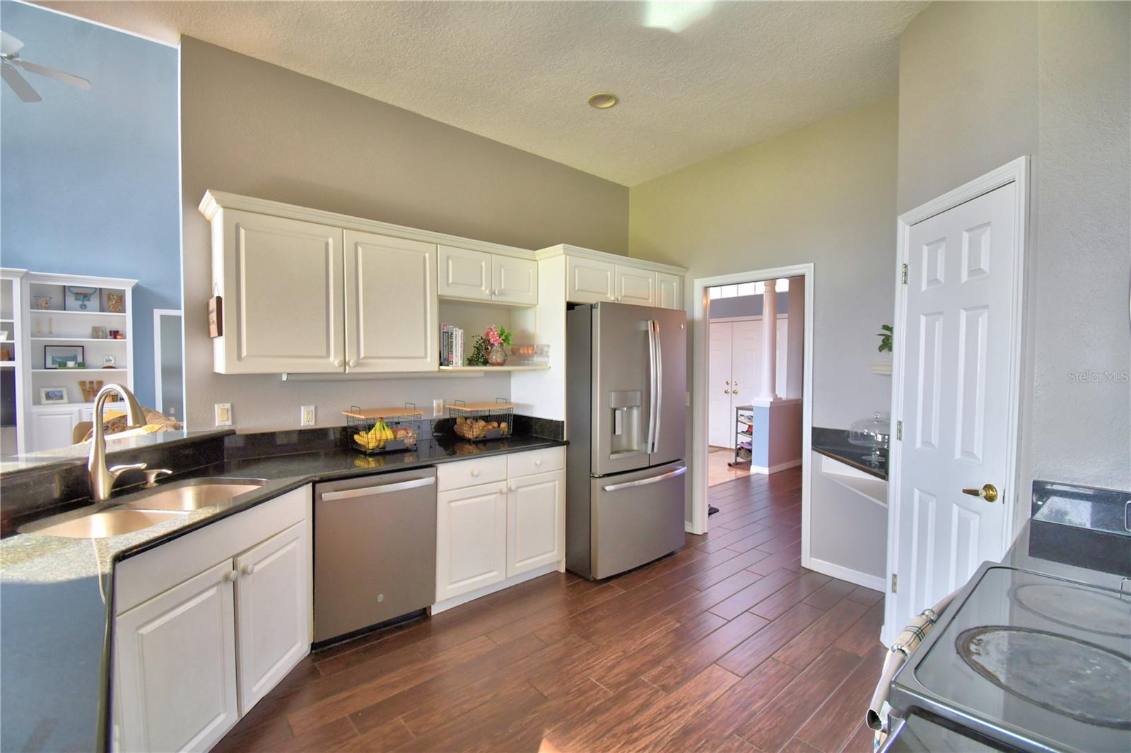 HAMILTON POINTE - Residential