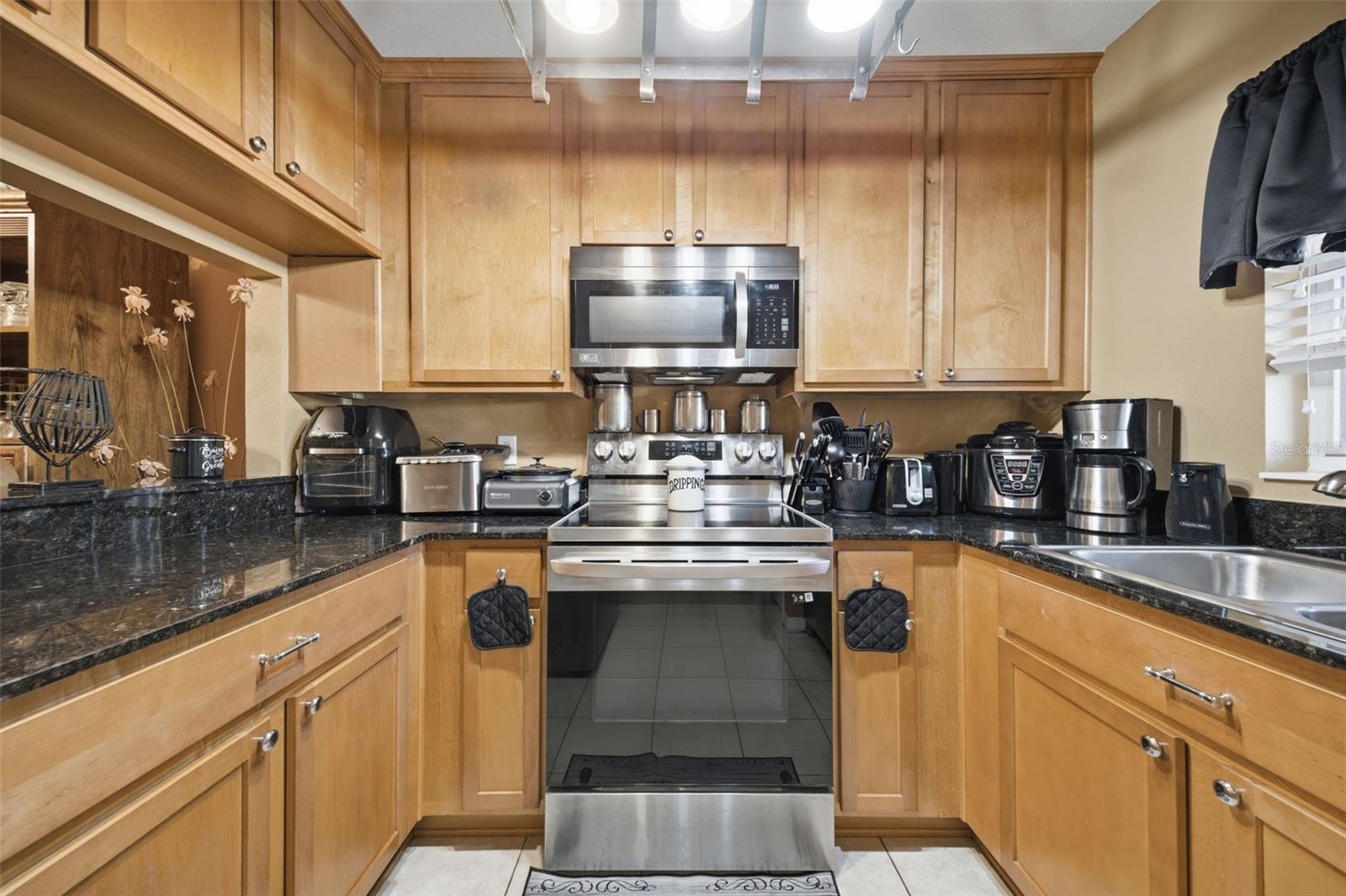 COQUINA KEY TWNHMS - Residential