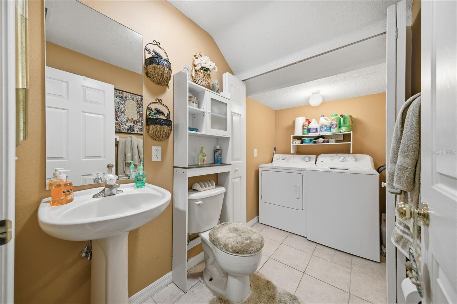 COQUINA KEY TWNHMS - Residential