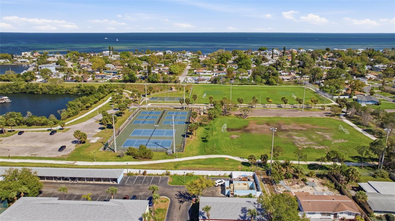 COQUINA KEY TWNHMS - Residential