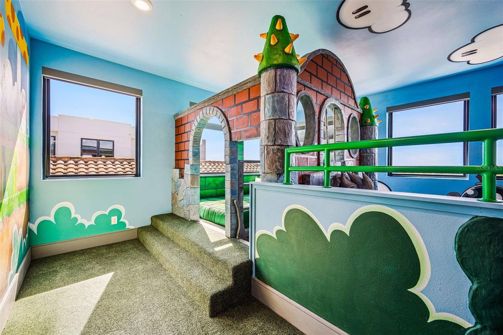 REUNION WEST VLGS NORTH - Residential