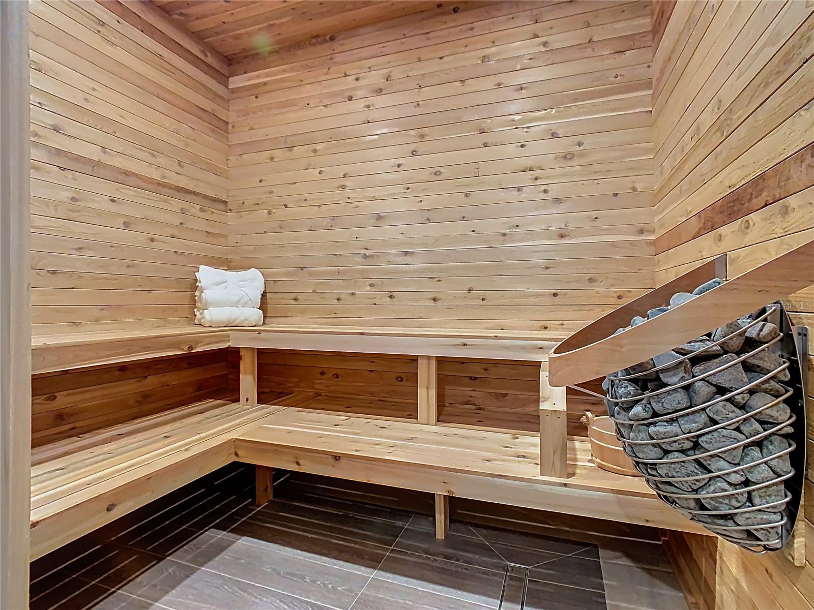 REUNION WEST VLGS NORTH - Residential