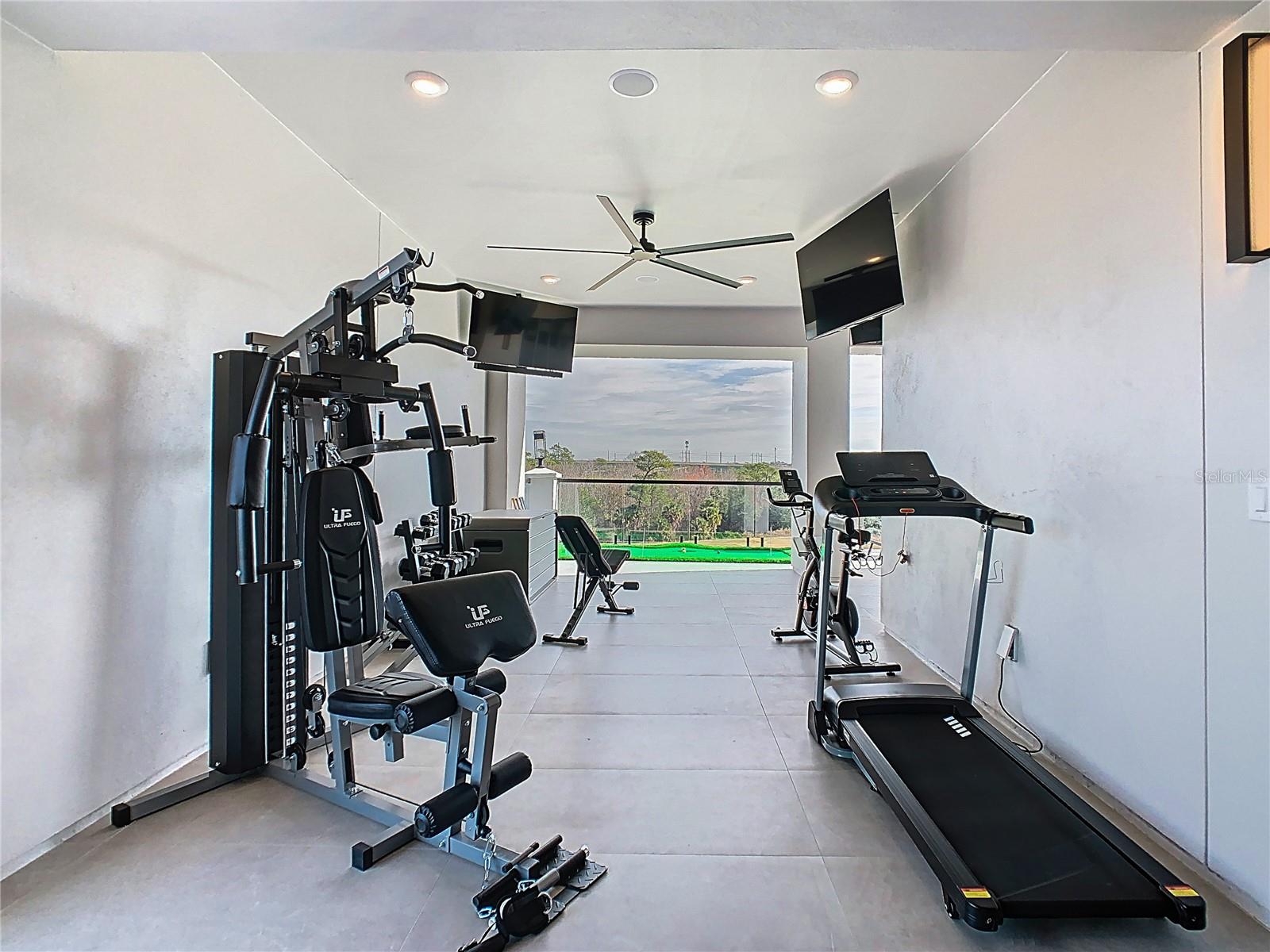 REUNION WEST VLGS NORTH - Residential