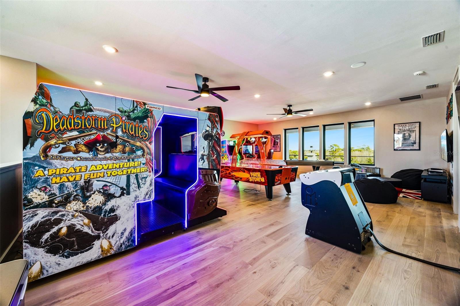 REUNION WEST VLGS NORTH - Residential