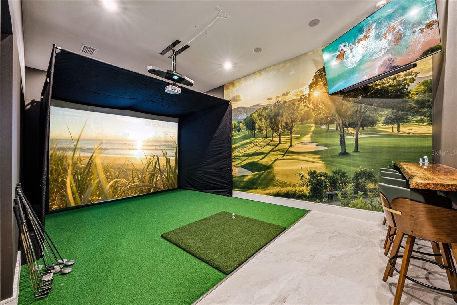 REUNION WEST VLGS NORTH - Residential