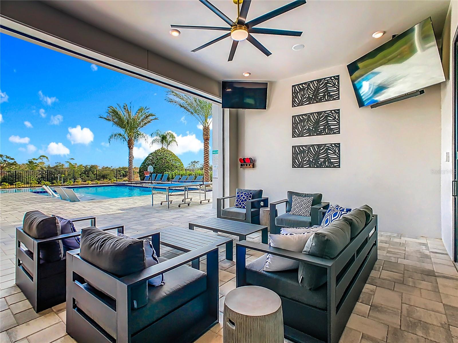 REUNION WEST VLGS NORTH - Residential