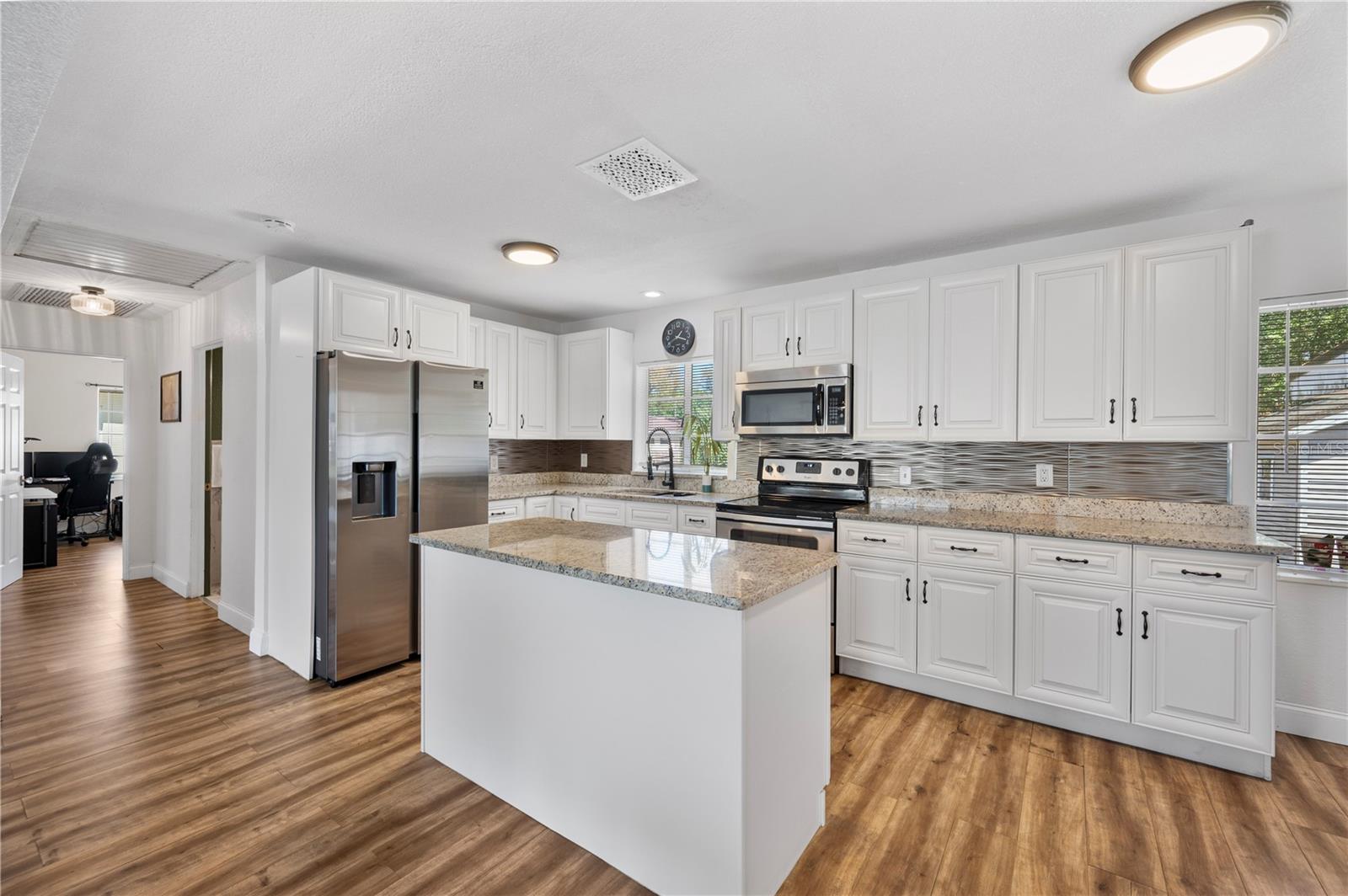 ARIANA HILLS - Residential