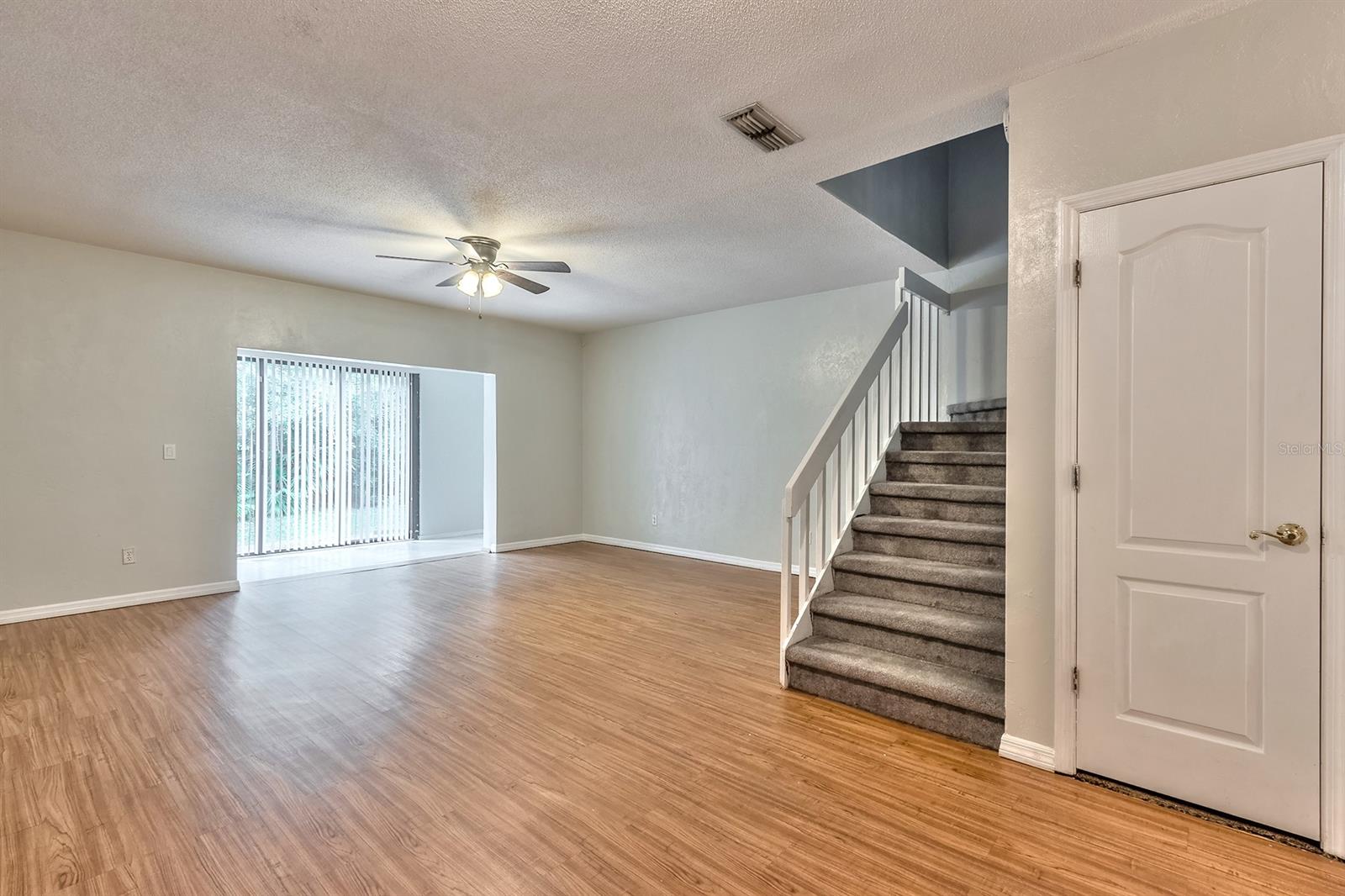 Sunset Pines Twnhms - Residential