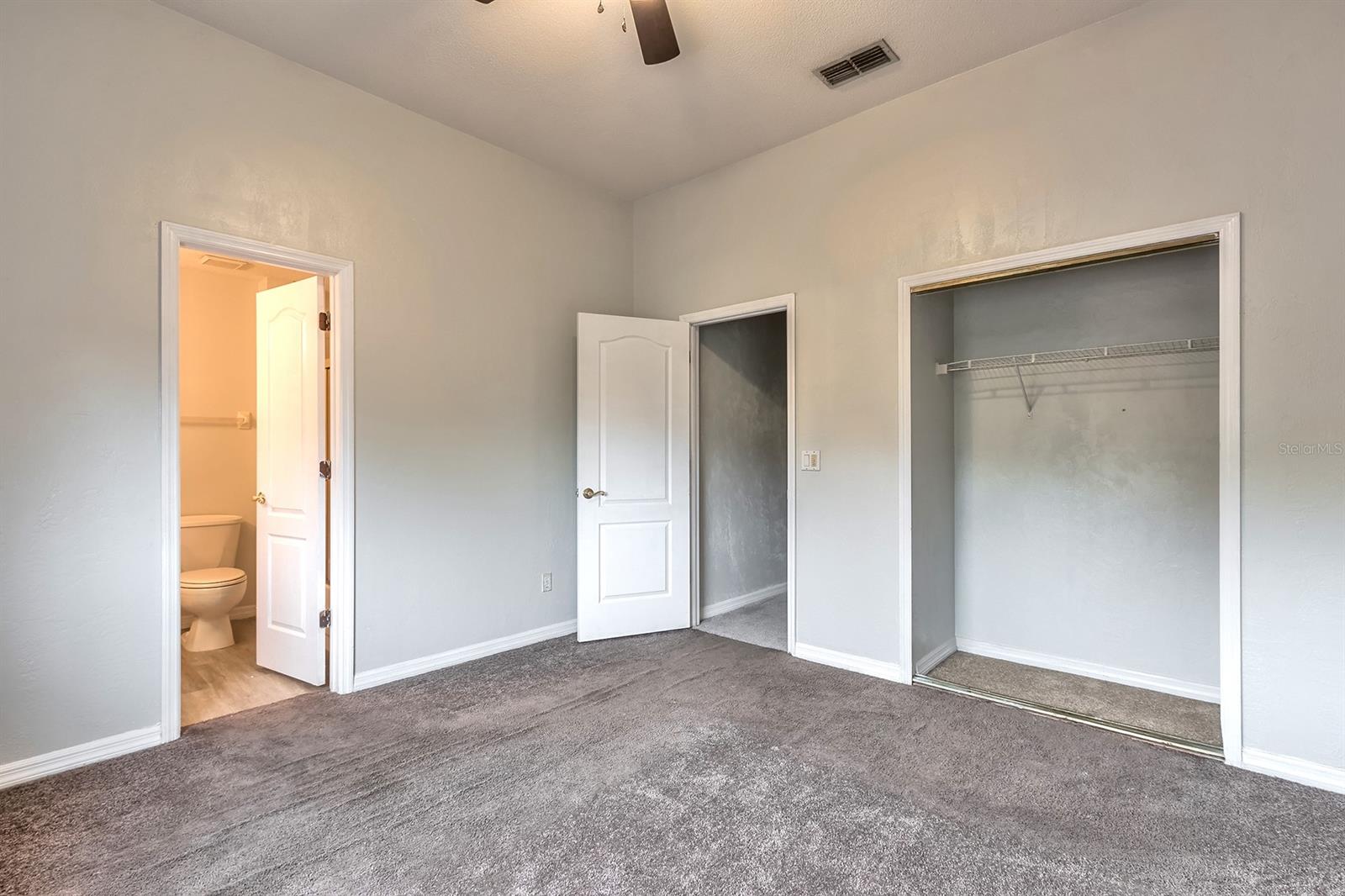 Sunset Pines Twnhms - Residential