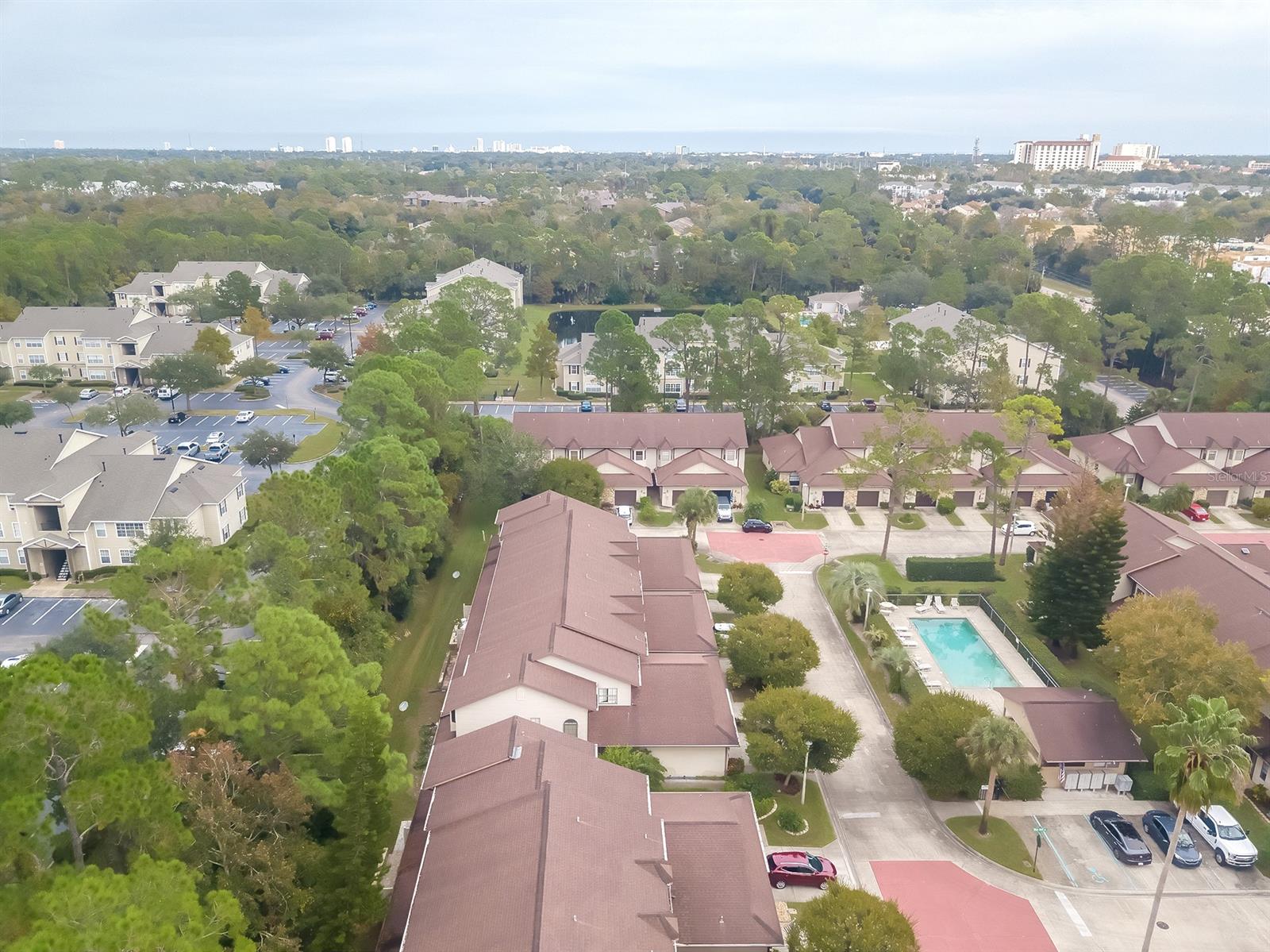 Sunset Pines Twnhms - Residential