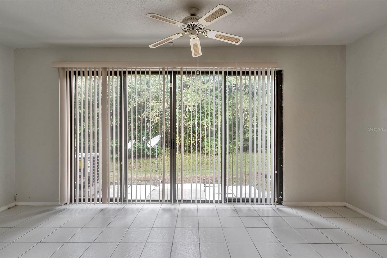 Sunset Pines Twnhms - Residential