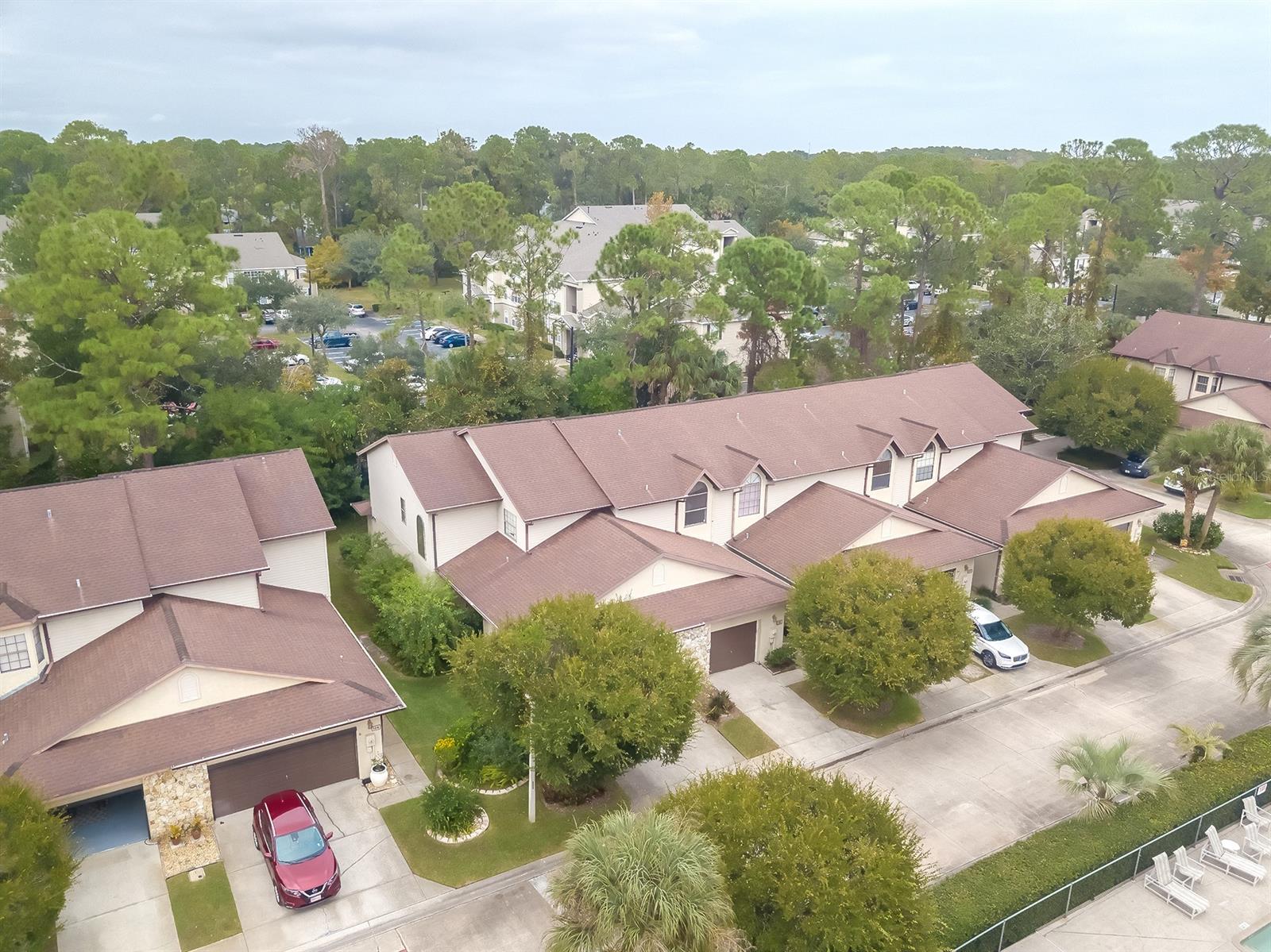 Sunset Pines Twnhms - Residential