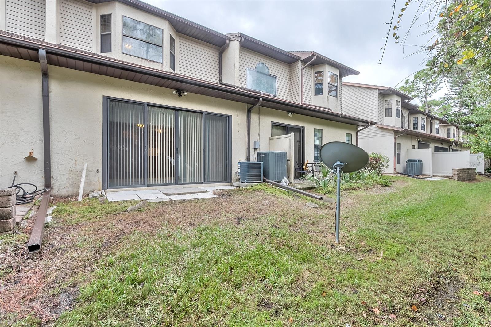 Sunset Pines Twnhms - Residential