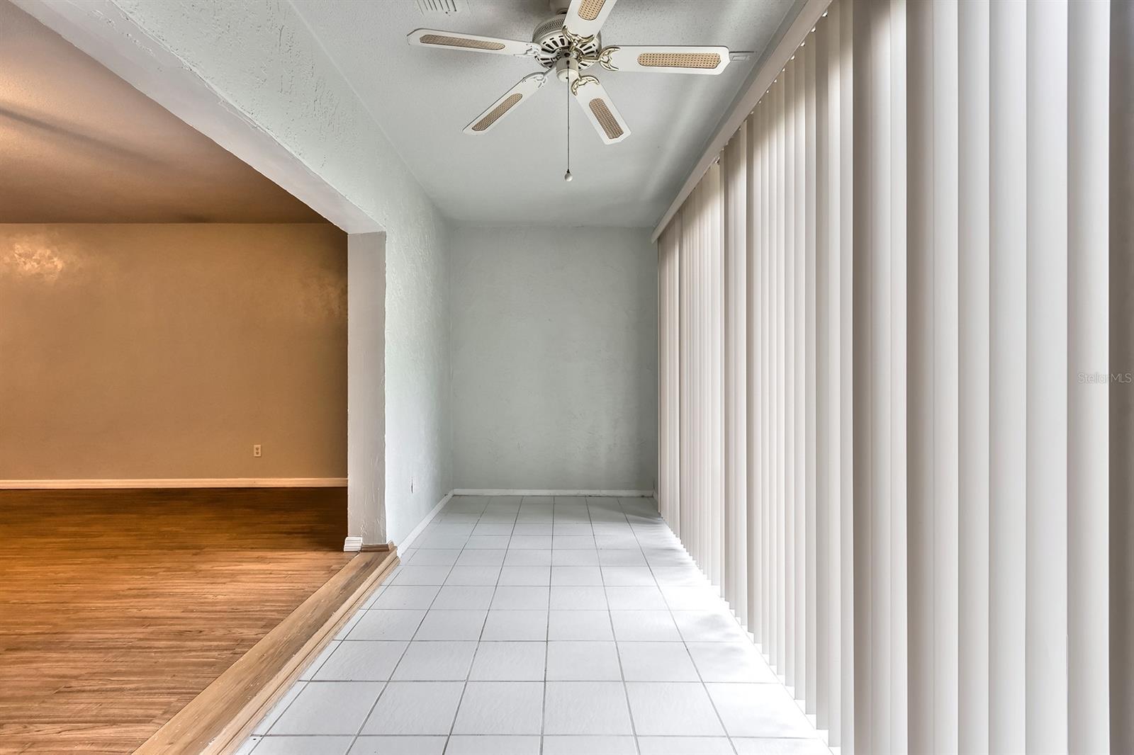 Sunset Pines Twnhms - Residential