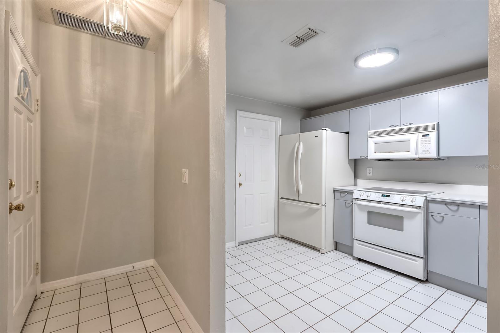 Sunset Pines Twnhms - Residential