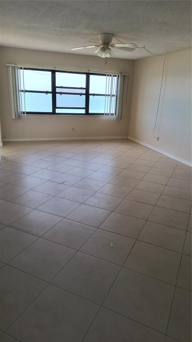 LANDMARK TOWERS - Residential Lease