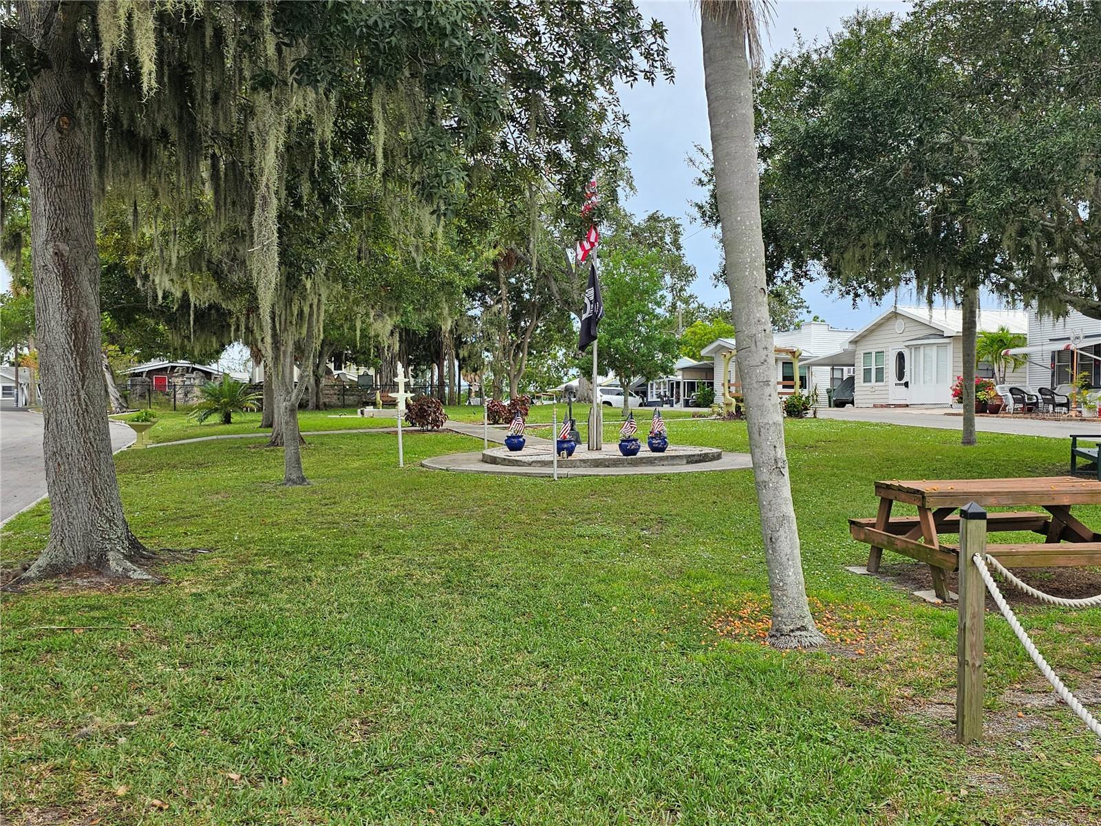 BRADEN CASTLE PARK - Residential