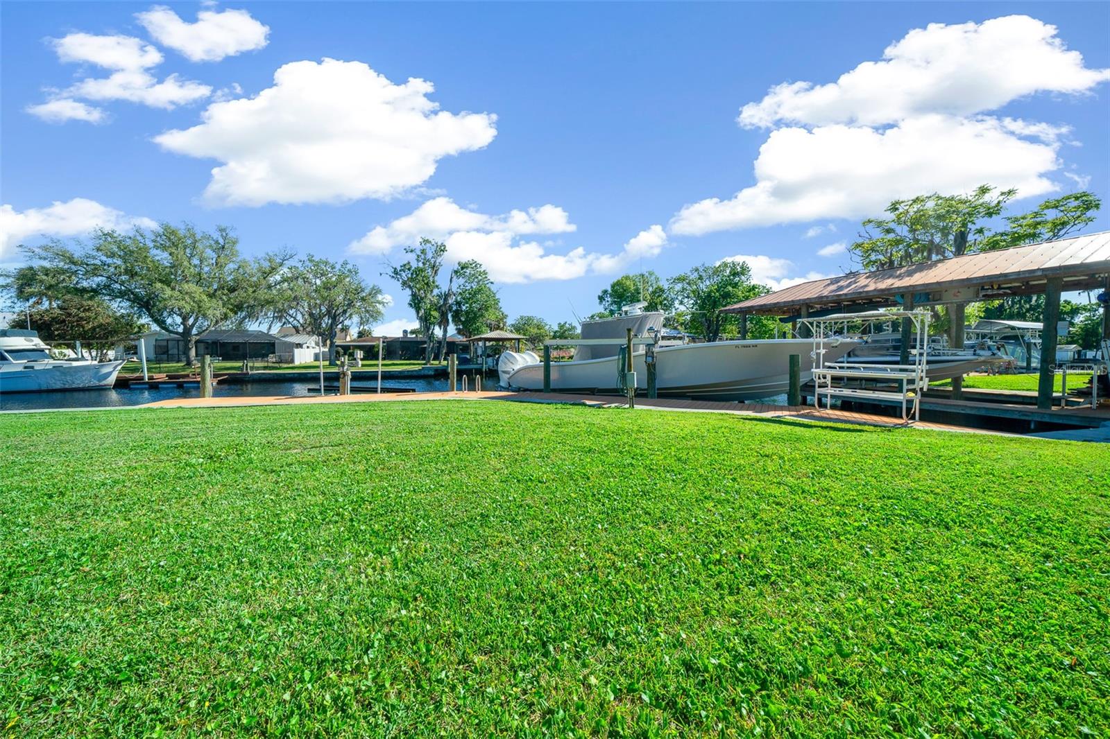 WOODLAND ESTATES - Residential