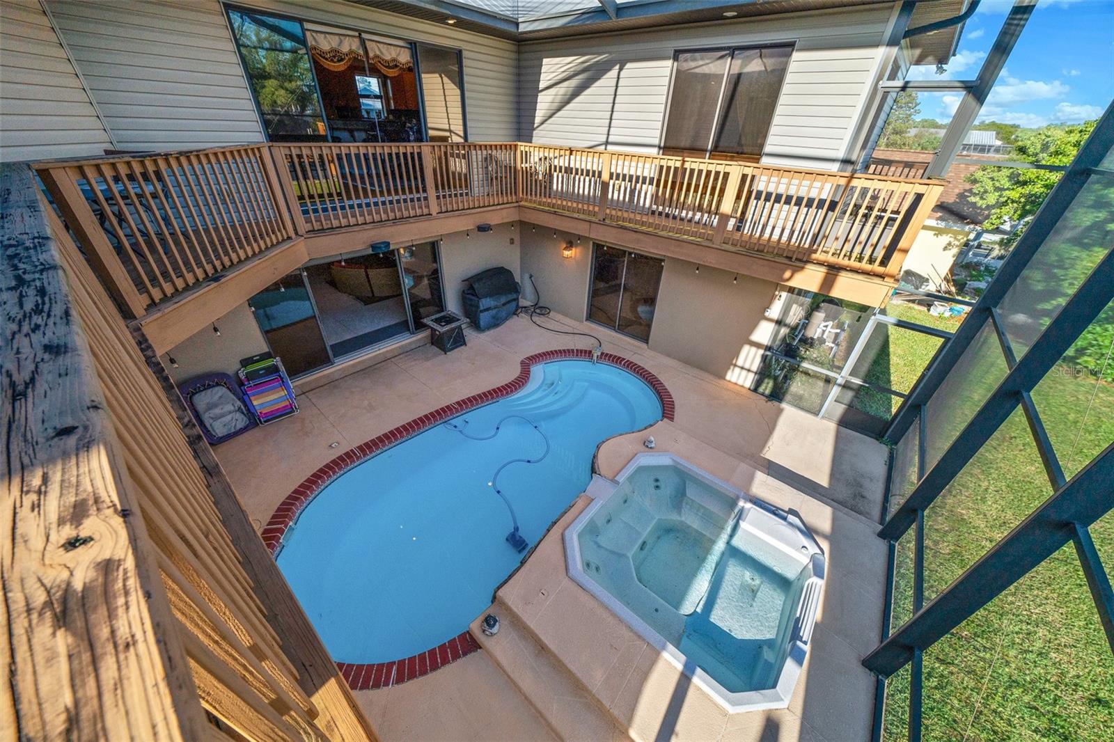 WOODLAND ESTATES - Residential