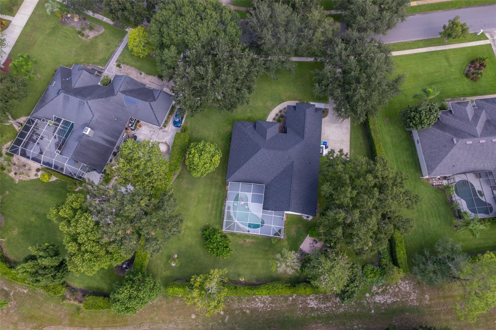 SUNSET LAKES - Residential