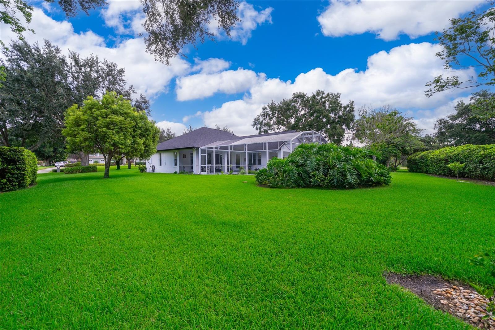 SUNSET LAKES - Residential